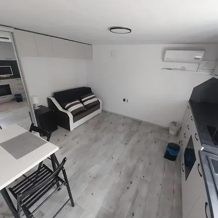 Independent In A House In The *